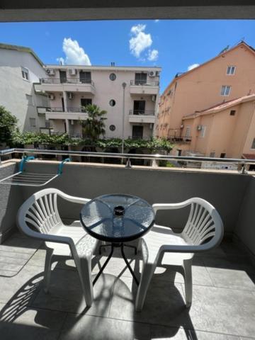 Dmd Apartmani Budva Bagian luar foto